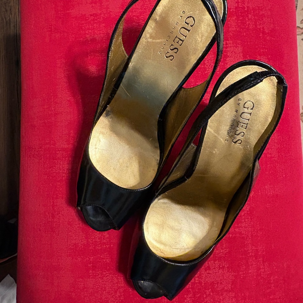 GUESS Black Peep-Toe Heels